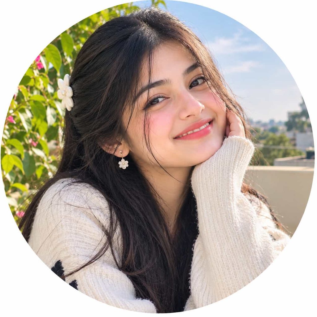 Smiling Girl DP